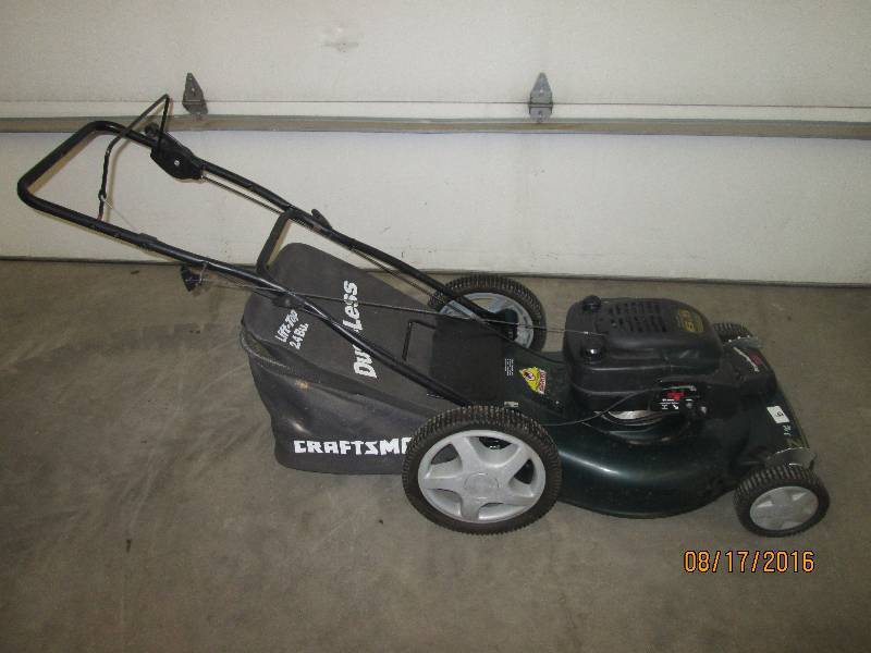lot 9 image: Craftsman 6.5HP Self-Propellede Law...