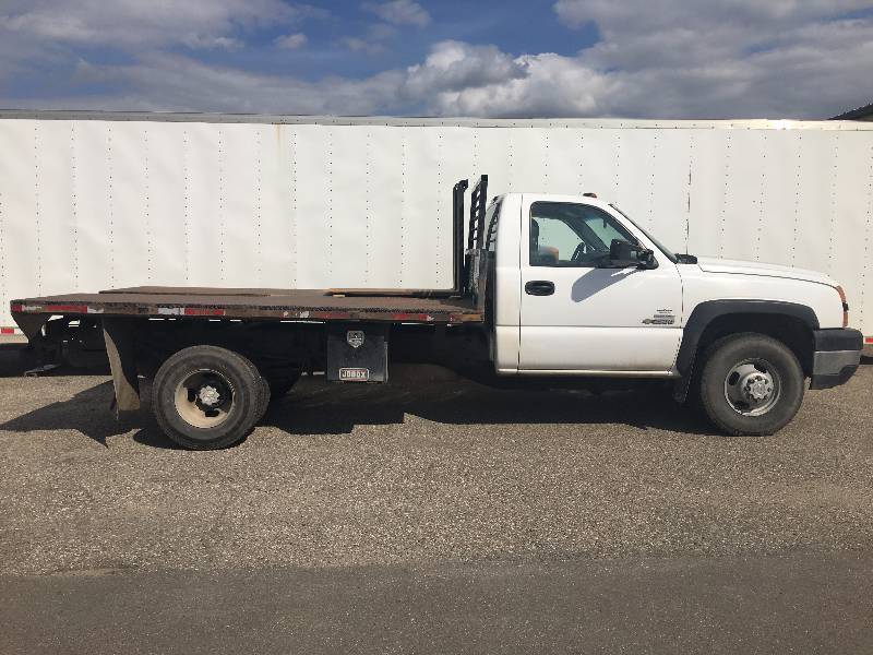 SEPTEMBER 2006 SILVERADO 6.6LTR DIESEL WITH ALLISON TRANMISSION 3500 4X4 DUALLY WITH FLAT BED 11