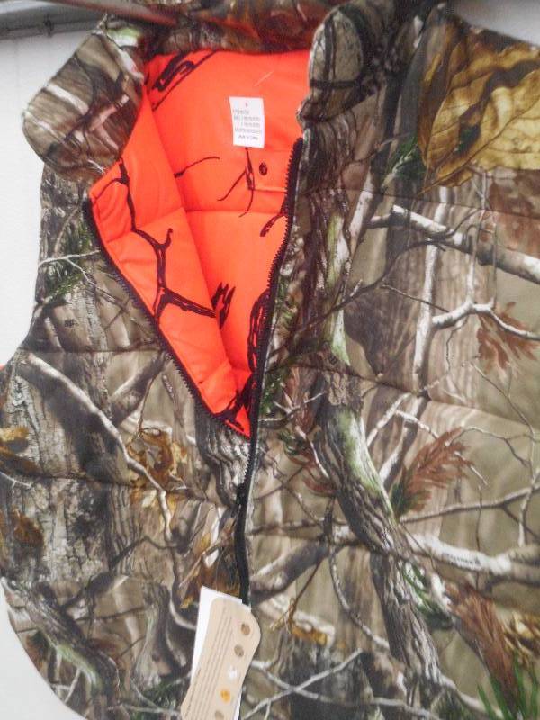New Gamehide Deer Camp Insulated Re...