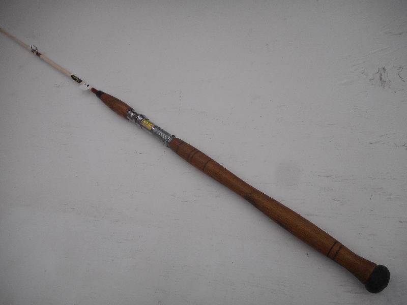 lot 26 image: St. Croix Viking Heavy Action Boat ...