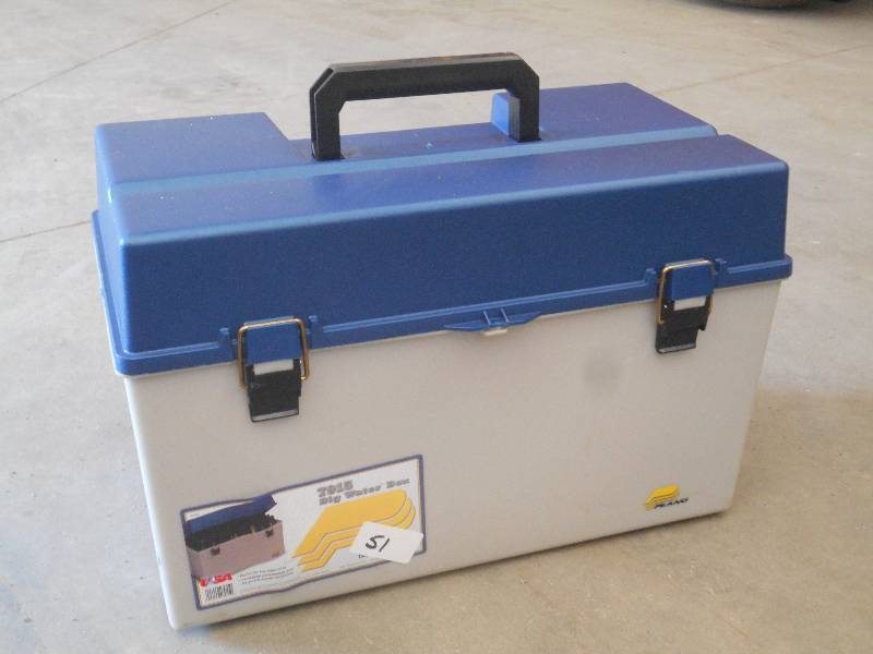 lot 51 image: Plano 7915 Big Water Tackle Box ...