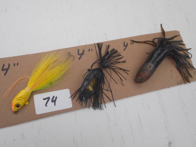 lot 74 image: (2) 4 Muskie Lures ...