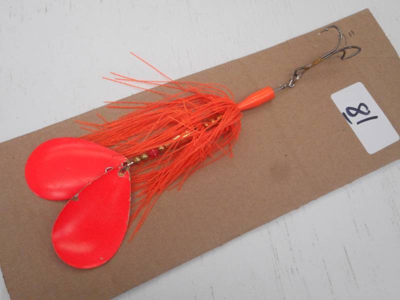 lot 81 image: (1) 7 Muskie Spinner Lure ...