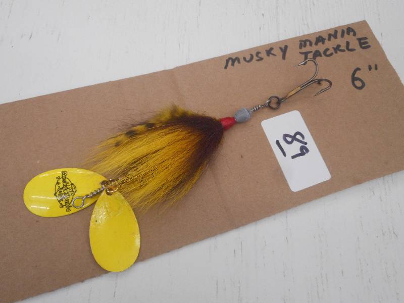 lot 89 image: (1) 6 Musky Mania Spinner Lure ...
