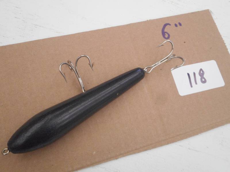 lot 118 image: (1) 6 Muskie Lure ...