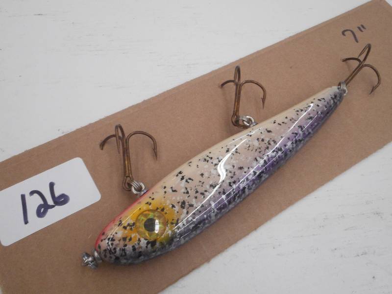 lot 126 image: (1) 7 Muskie Lure ...