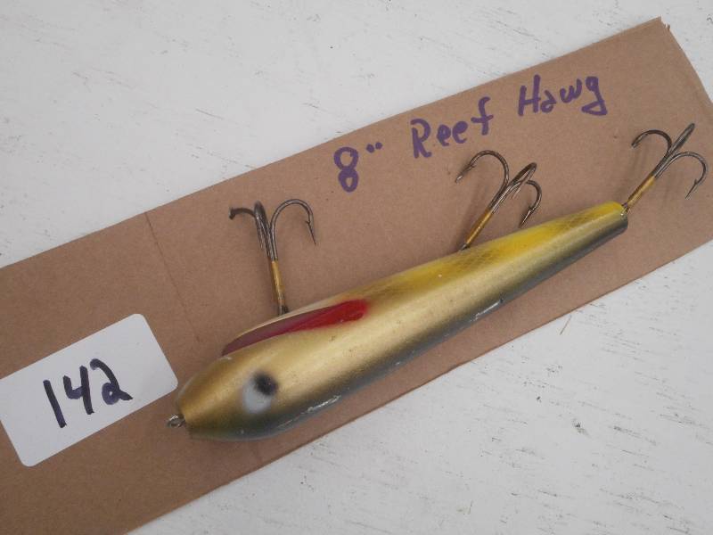 lot 142 image: (1) 8 Reef Hawg  Muskie Lure ...