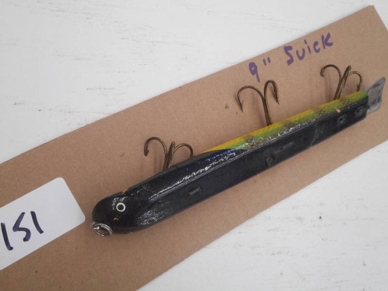 lot 151 image: (1) 9 Suick Muskie Lure ...