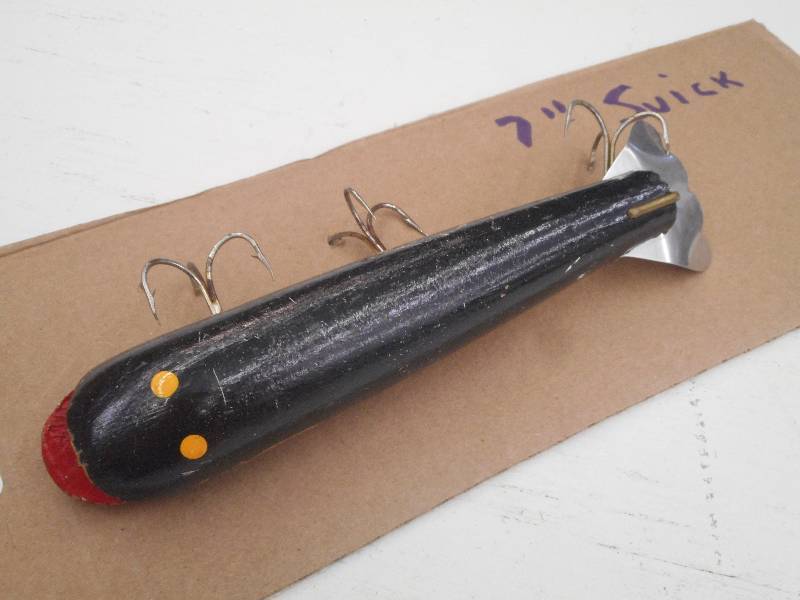 lot 153 image: (1) 7 Suick Muskie Lure ...