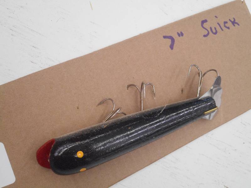 lot 155 image: (1) 7 Suick Muskie Lure ...