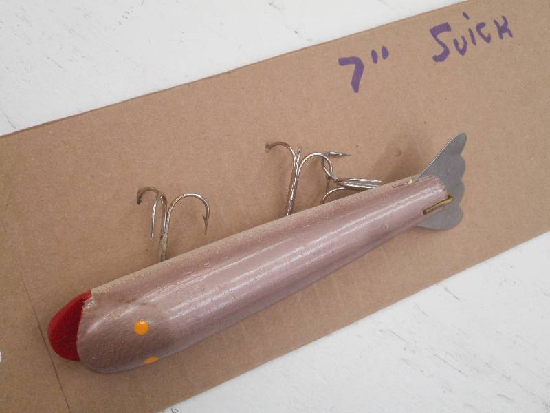 lot 157 image: (1) 7 Suick Muskie Lure ...