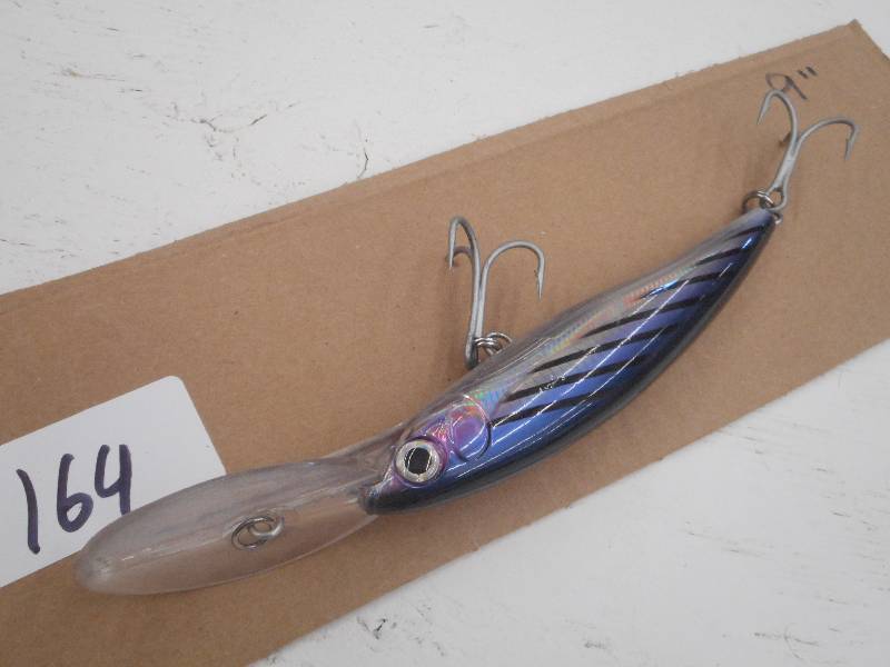 lot 164 image: (1) 9 Muskie Lure ...