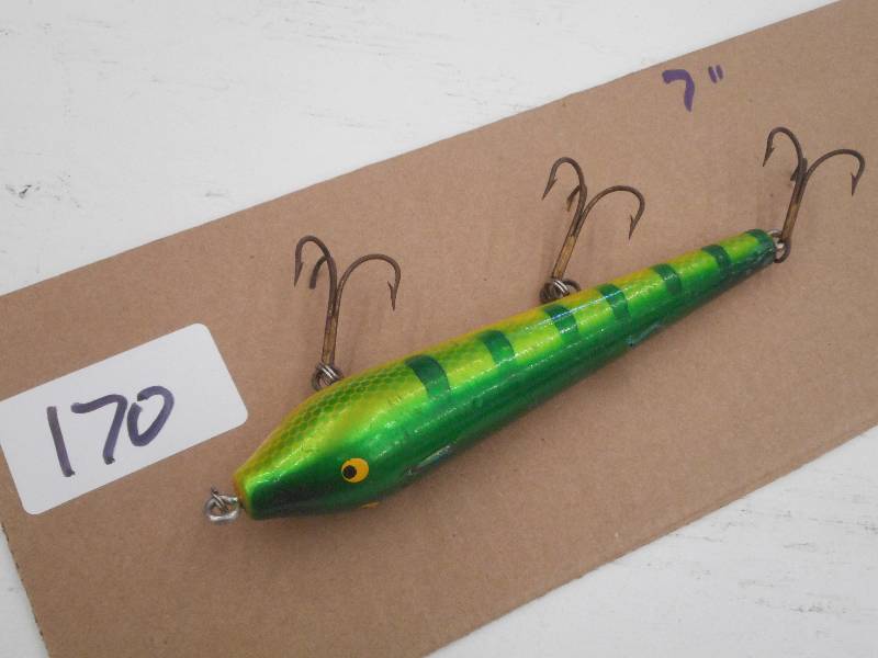 lot 170 image: (1) 7 Muskie Lure ...