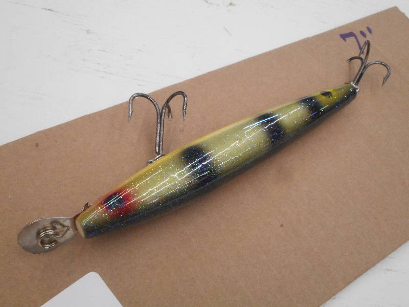lot 180 image: (1) 7 Muskie Lure ...