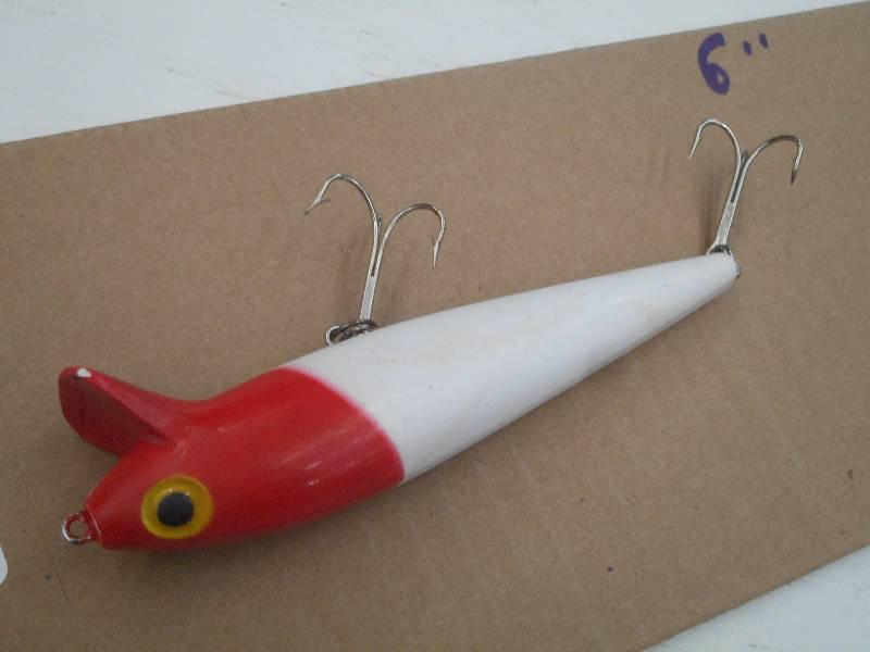 lot 194 image: (1) 6 Muskie Lure ...
