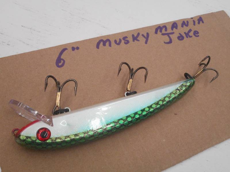 lot 195 image: (1) 6 Muskie Mania Jake Muskie Lur...