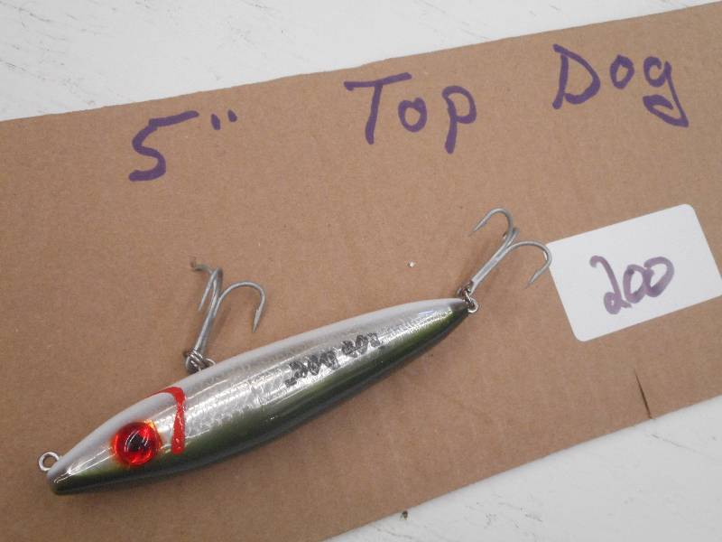 lot 200 image: (1) 5 Top Dog Muskie Lure ...
