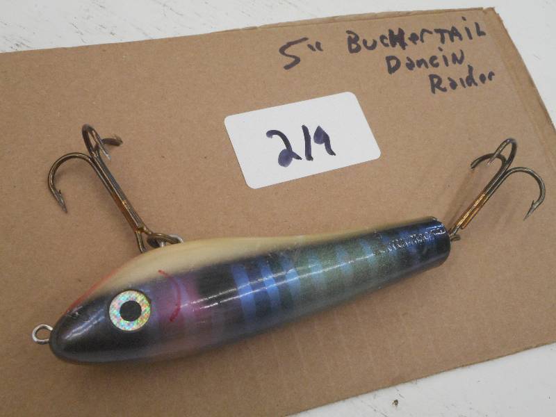 lot 219 image: (1) 5 BucherTail Dancin Raider Mus...