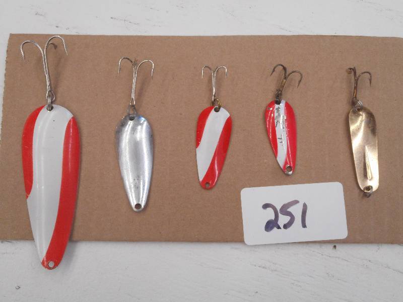 lot 251 image: (5) Assorted Spoon Lures ...