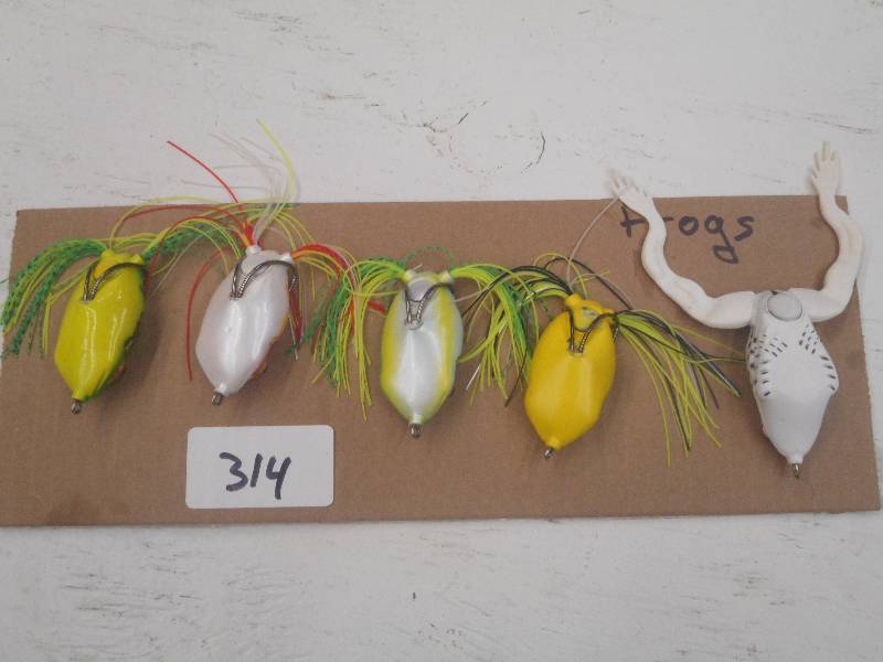 lot 314 image: (5) Assorted Frog Lures ...