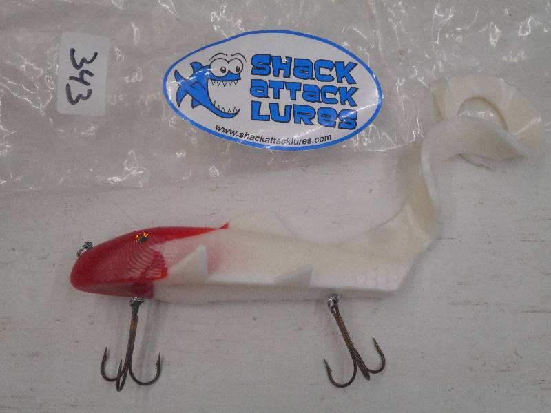lot 343 image: (1) New Shack-Attack Muskie Lure ...