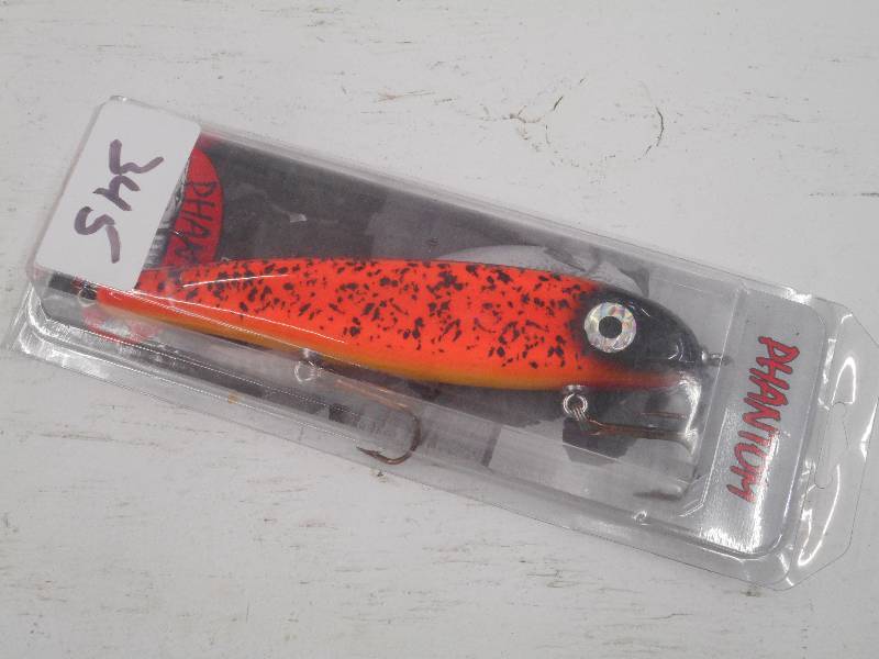 lot 345 image: (1) New Phantom Wooden Muskie Lure ...