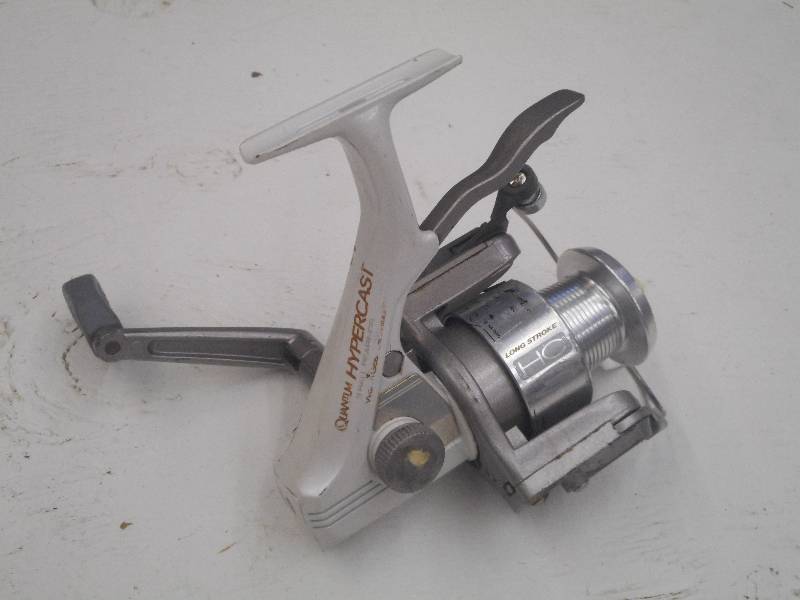 VINTAGE QUANTUM HYPERCAST Long Stroke HC3 Spinning Reel by Zebco