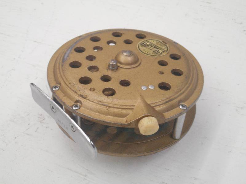lot 373 image: Cvintage Heritage Fly Reel ...