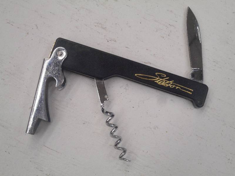 lot 401 image: Stetson Multi-Tool ...