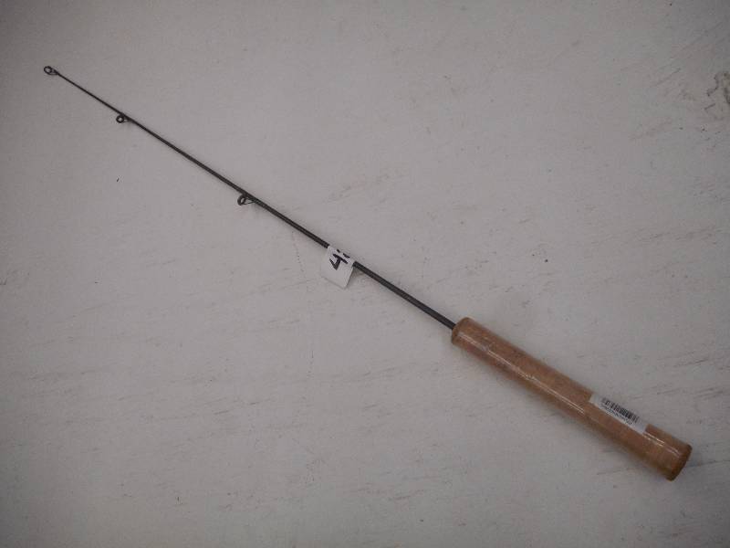 lot 426 image: Unmarked 30 Med-Action Ice Rod ...