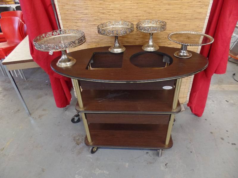 lot 536 image: Serving Cart & Dessert Trays