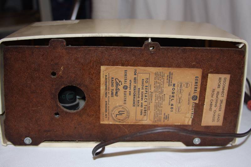 lot 3 image: GE Radio