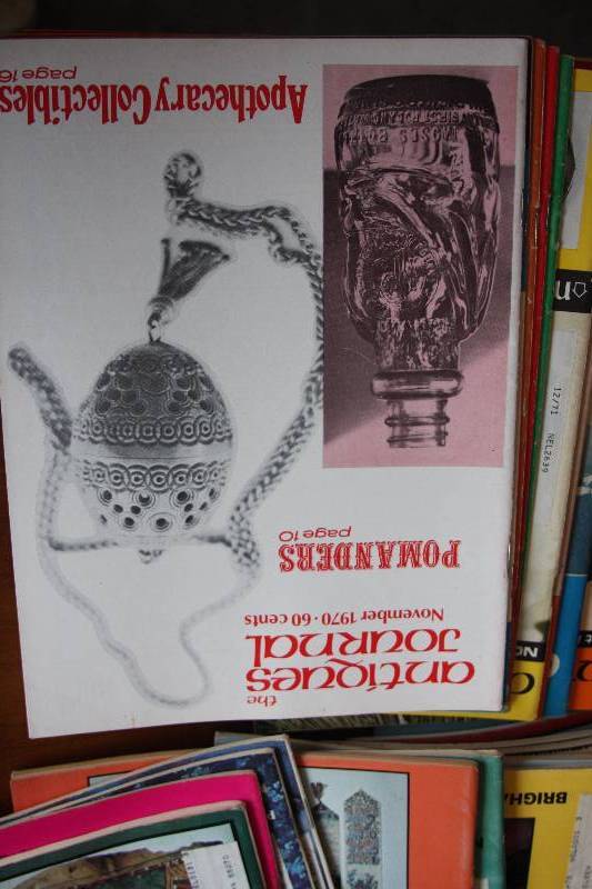 lot 56 image: The Antiques Journal
