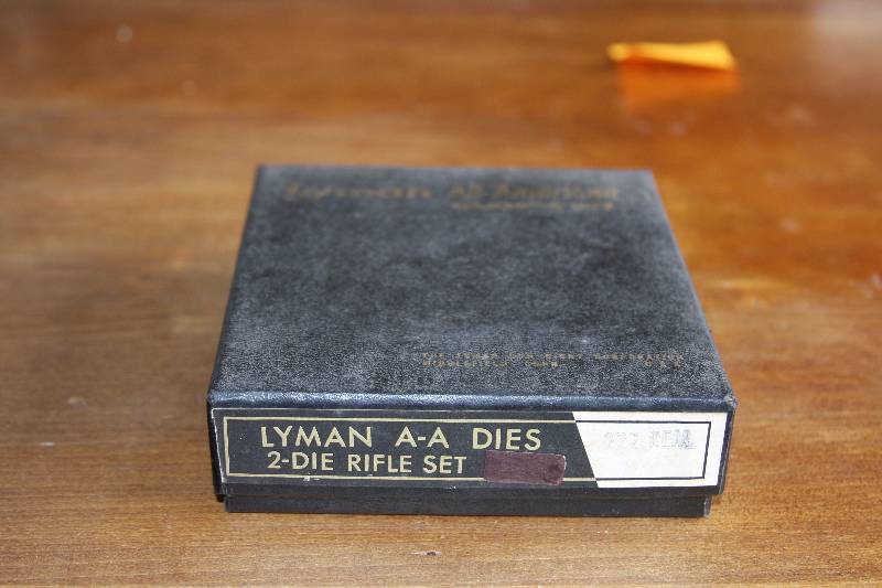 lot 68 image: Reloading Dies