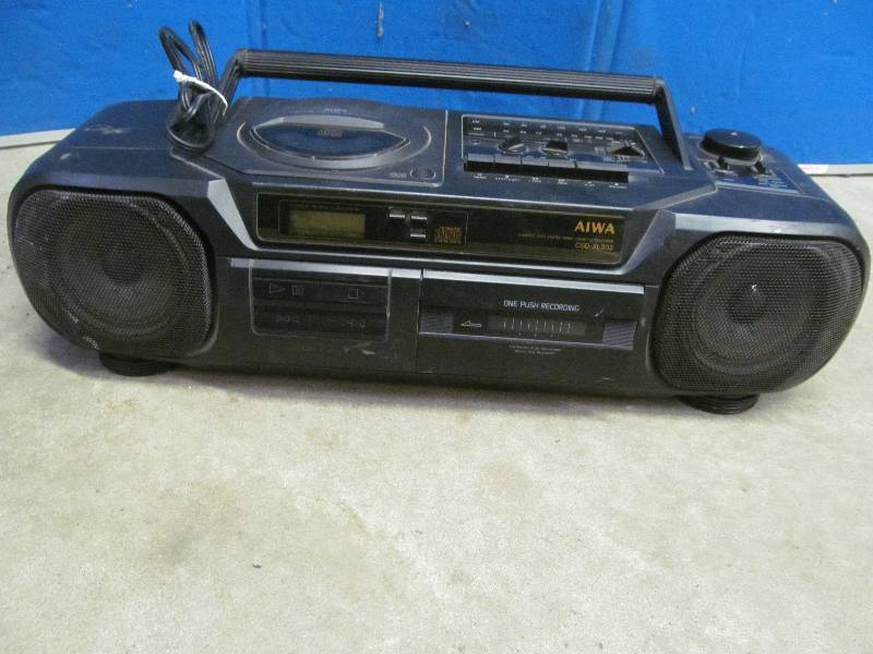 Aiwa amFM cd cassette player