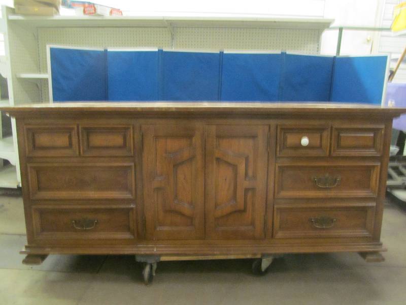 dresser