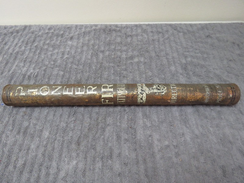lot 16 image: Vintage Fire Extinguisher