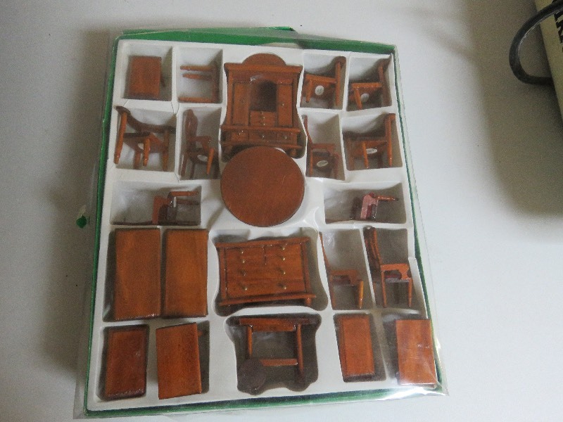 lot 34 image: Antique Doll House Furniture