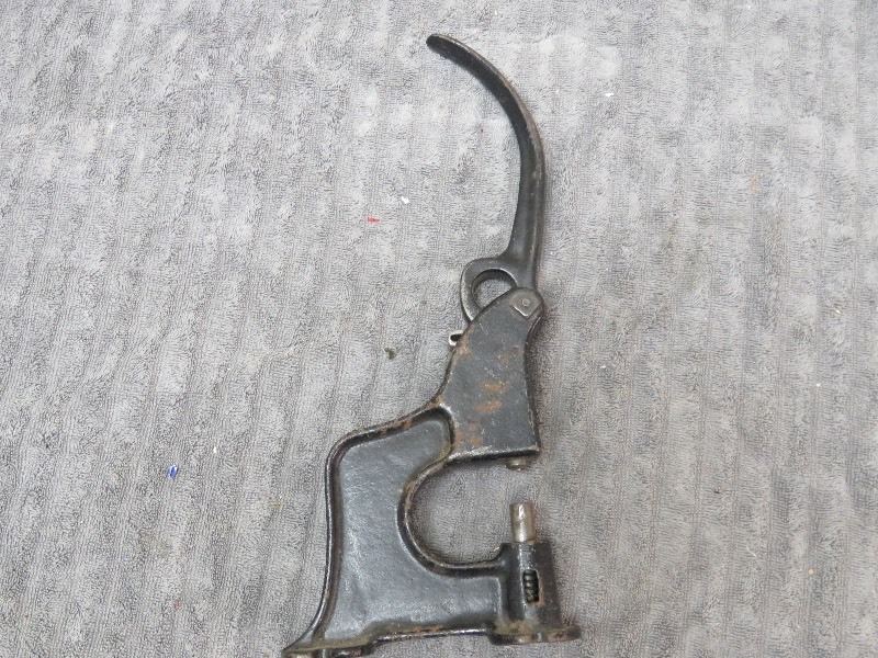 lot 61 image: Vintage Rivoter