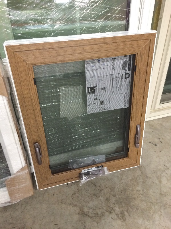 Great Lakes Window Casement Window 22 x 27.125  NEW view all pictures for more details