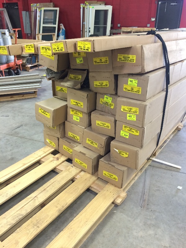 Vinyl Outside Corners   for Universal Use  (Matte Beige)  1 boxes  10 pc each box  10ft lengths  view all pictures for more details
