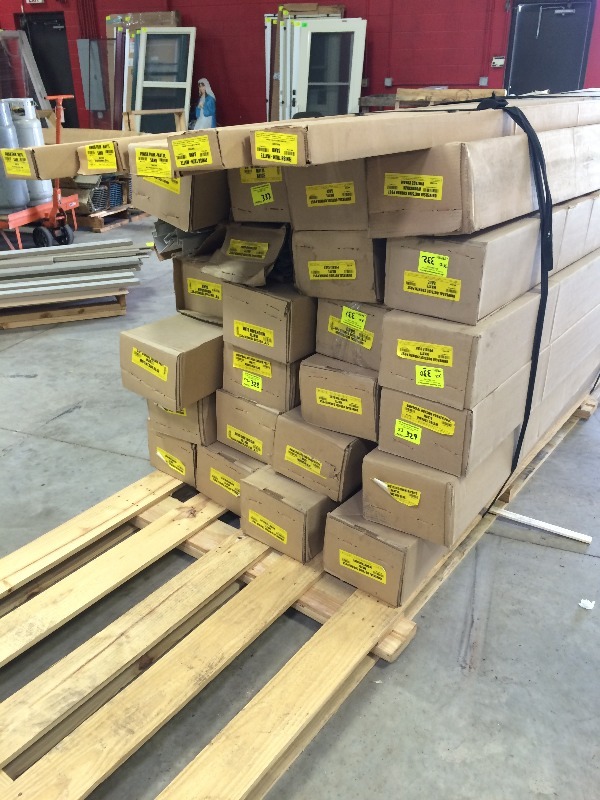 Vinyl Outside Corners   for Universal Use  (Sand)  2 boxes  10 pc each box  10ft lengths  view all pictures for more details