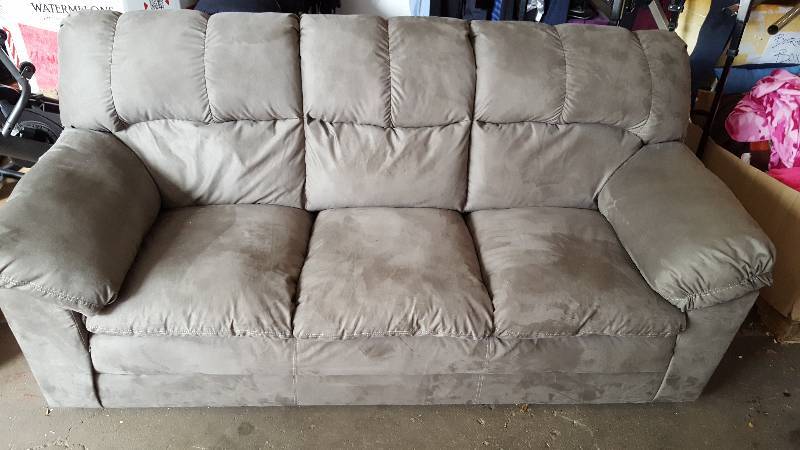 ASHLEY Grey Microfiber Sofa- Need a Sofa, dont pass this great deal up