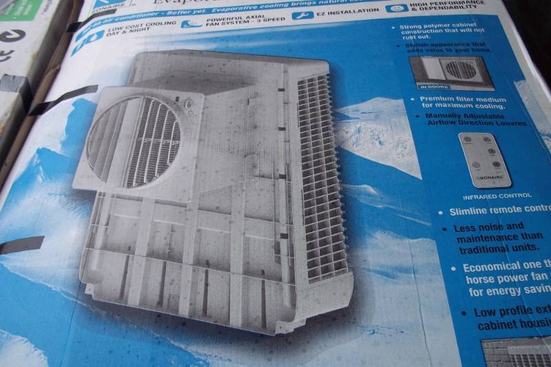lot 1 image: Swamp Cooler