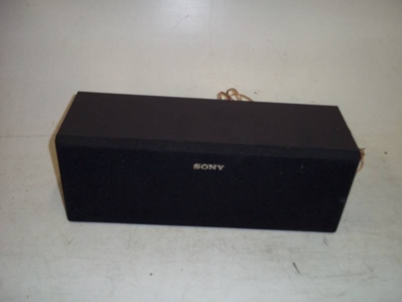 lot 73 image: Sony Speaker