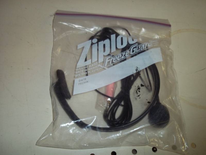 lot 109 image: Computer Headphone with Mic