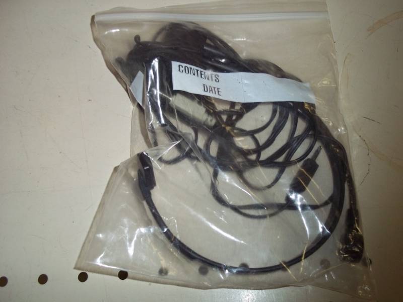 lot 110 image: Computer Headphone with Mic