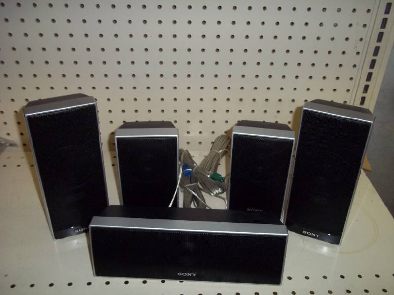 lot 118 image: Set of Sony Speakers