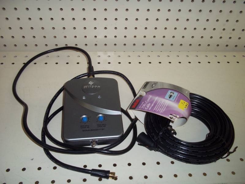 lot 129 image: 25 New coaxial cable with signal booster