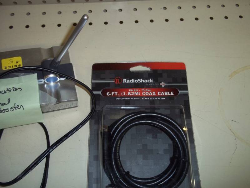 lot 136 image: Signal Booster and New Coaxial cable